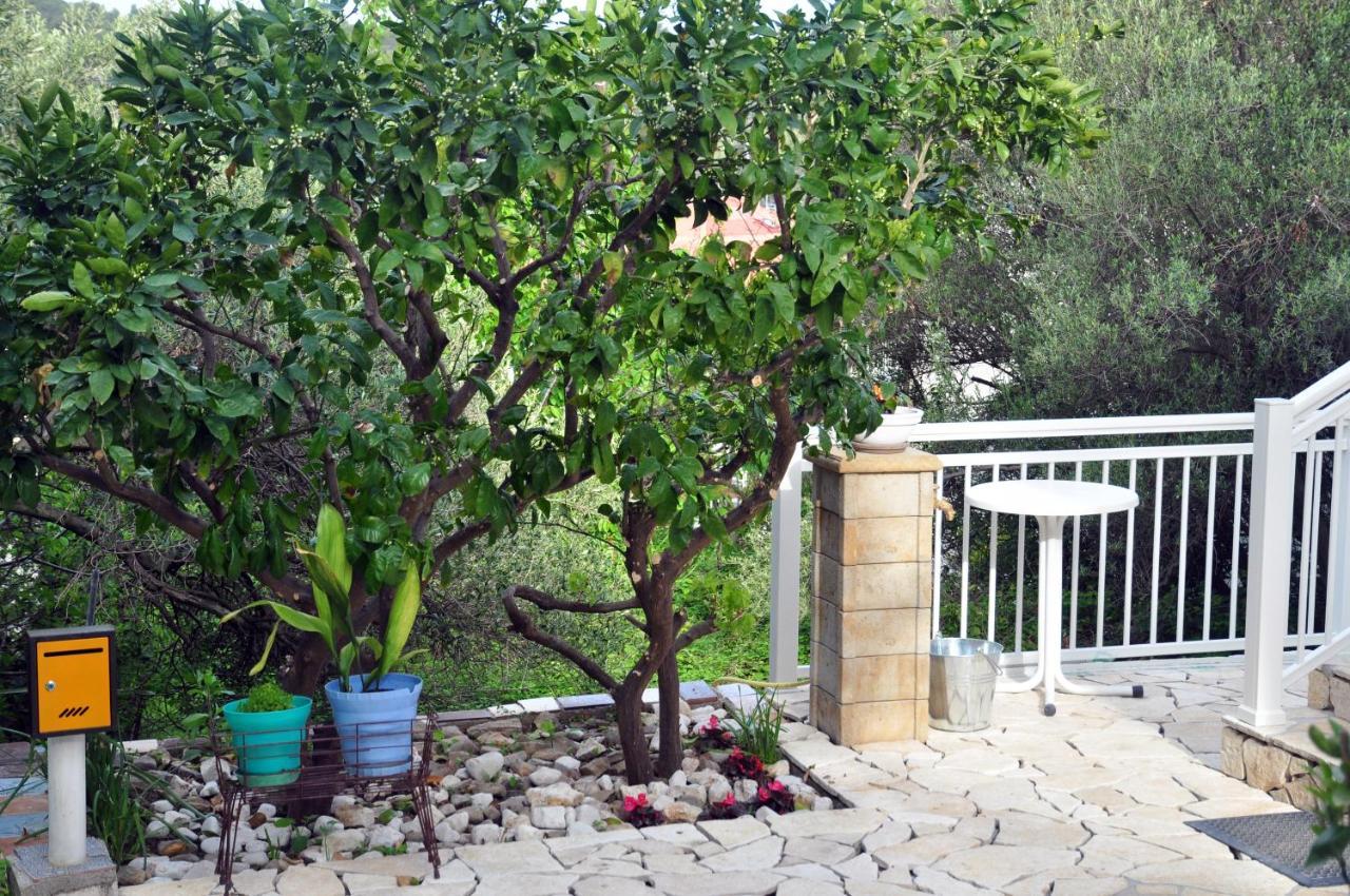 Banjol Rose Rooms At Island Of Rab מראה חיצוני תמונה